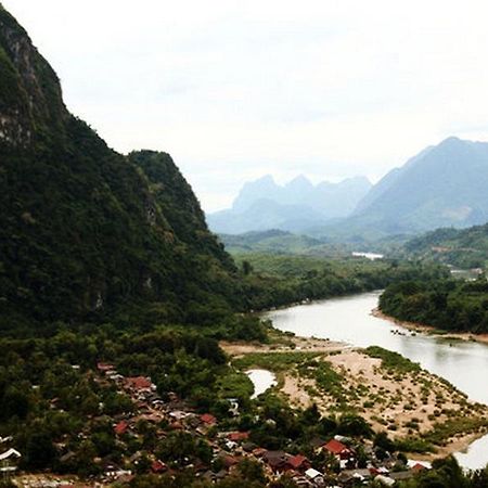 Riverview Bungalows Muang Ngoi Екстериор снимка